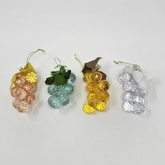 Vtg Acrylic Grape Clusters Christmas Ornament Lucite Faceted Leaves Set of Four - Picture 1 of 9